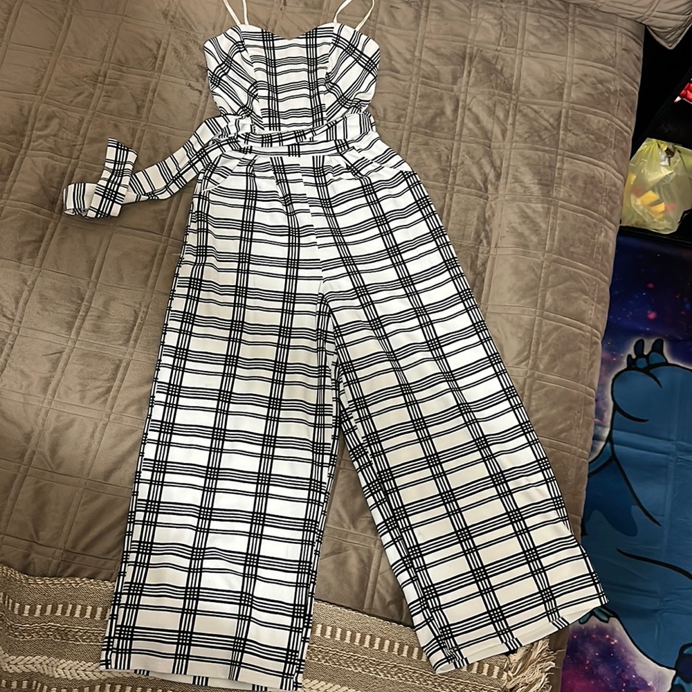 Talla XS semi nuevo lo e usado una sola vez 
En perfecto estado